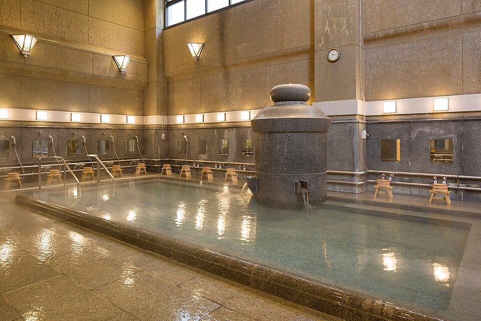 Tsubaki Onsen, Shirahama